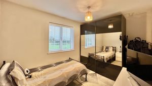 Photo 19- click for photo gallery